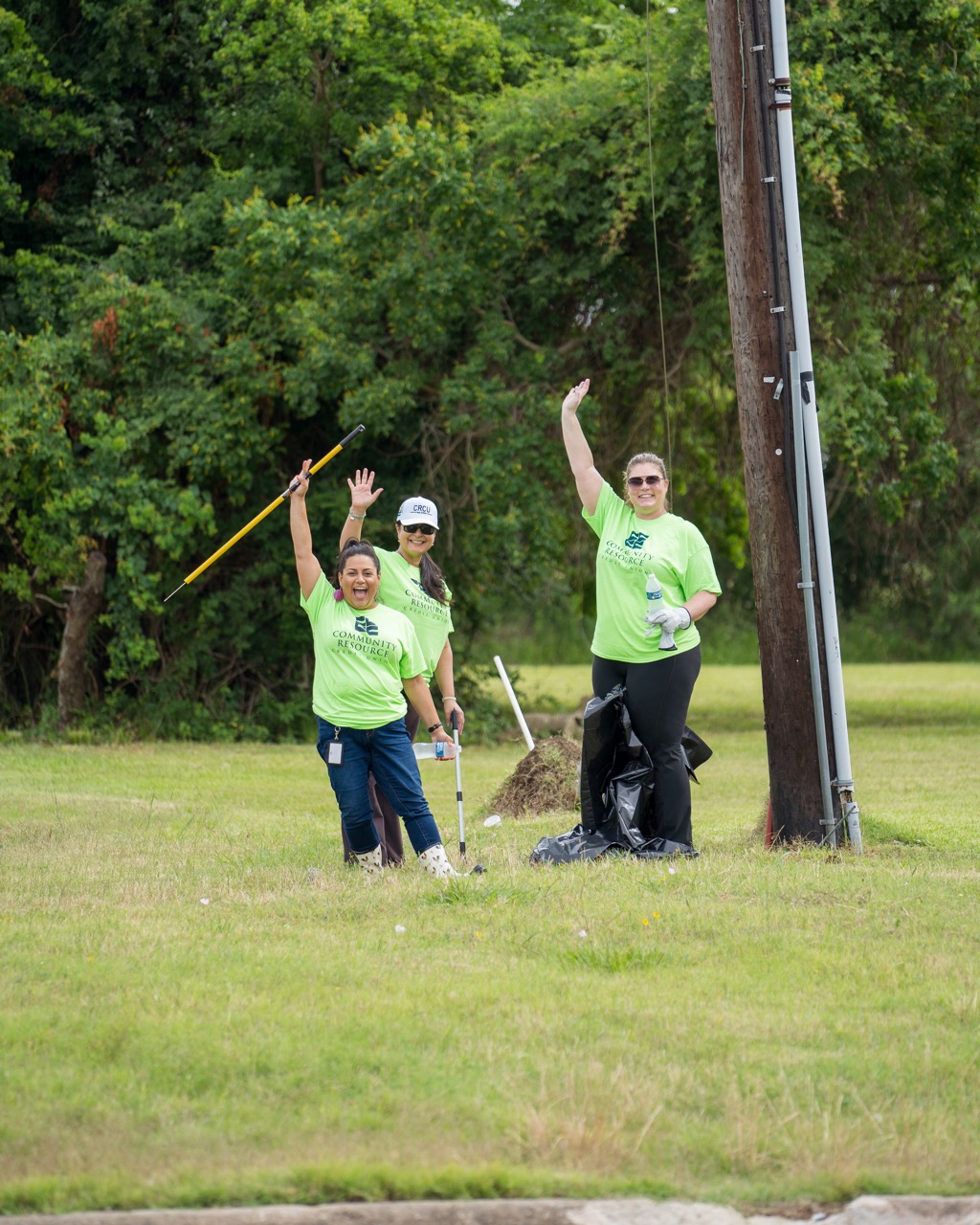 Trash Day Texas Volunteers Community Resource Credit Union